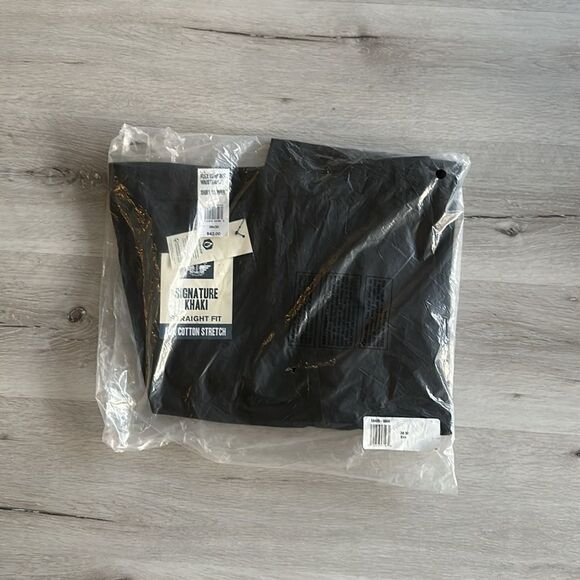 Dockers Signature Khakis, Straight Fit Comfort Waistband Black 38x30 NWT‎ IN PKG - Picture 4 of 6